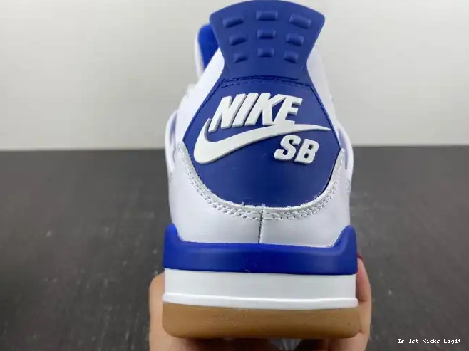 SB 4 Retro DR5415-140 Pine Blue Jordan 0531